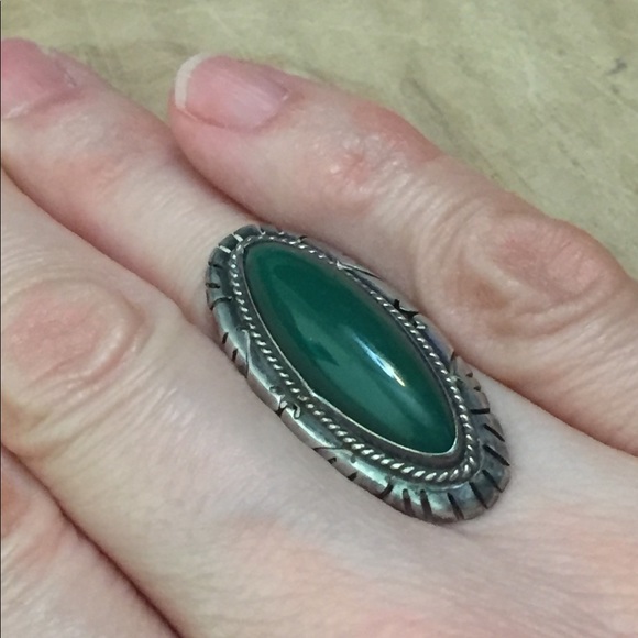 Vintage Jewelry - Beautiful dark green stone hand etched silver ring